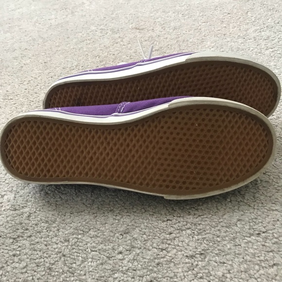 Vans - Picture 3 of 7